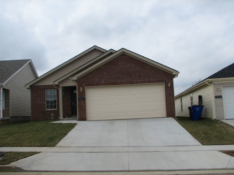 Primary Photo - 1065 Lucille Dr