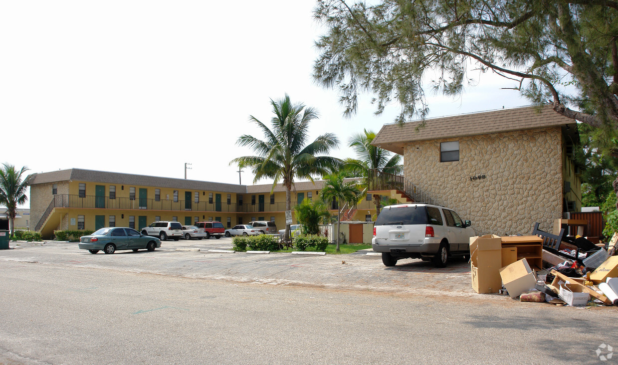 Foto del edificio - Palm Grove Apartments