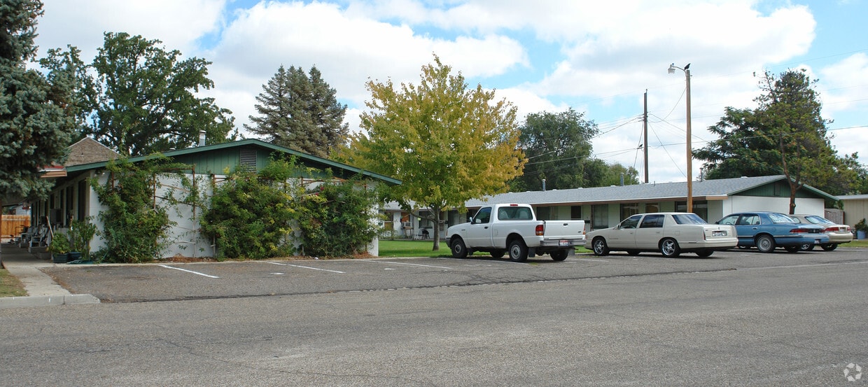 Building Photo - 1224 10th Ave S