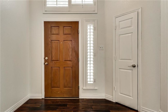 Foto del edificio - 1406 Lighthouse Ln