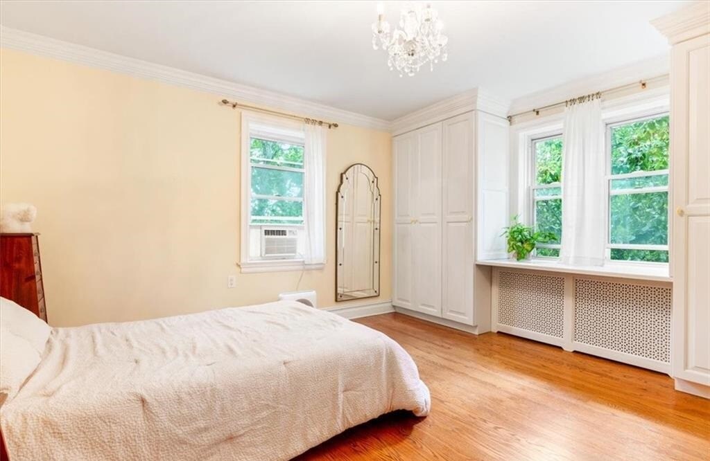 Foto del edificio - 294 Bronxville Rd