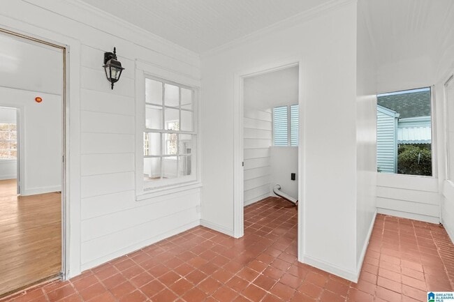 Building Photo - 1520 41st St