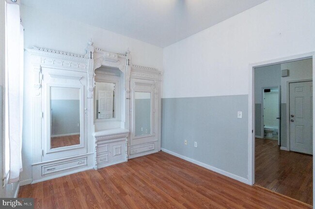 Building Photo - 2219 N 16th St