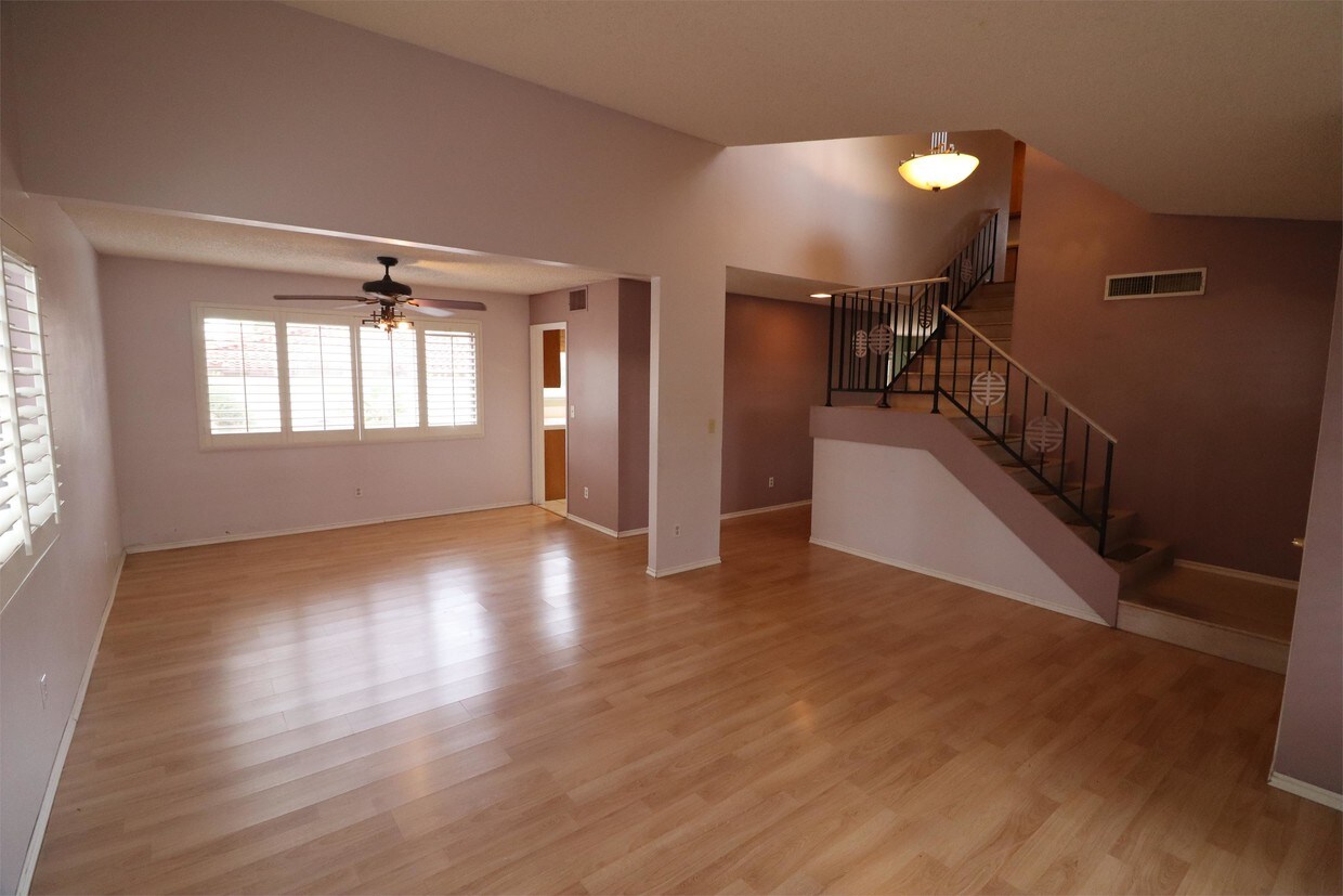 Foto principal - 2314 Lone Pine Dr