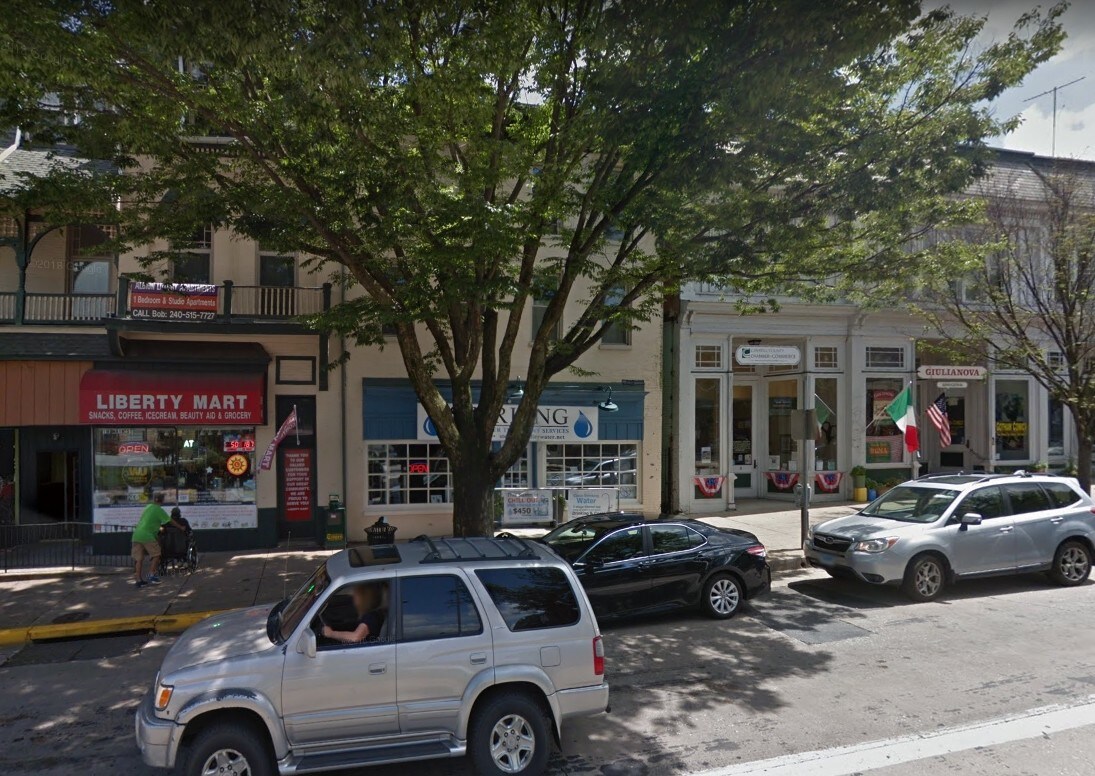 Primary Photo - 1 E Main St