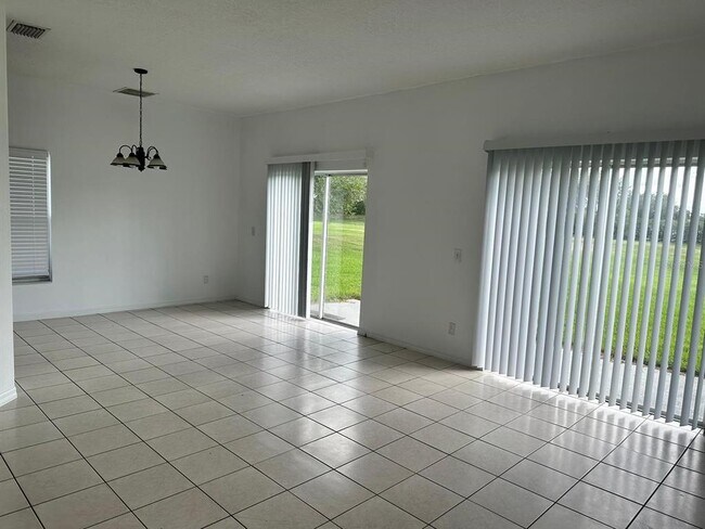 Foto del edificio - 8961 Iron Oak Ave