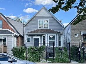 Building Photo - 2317 N Keeler Ave