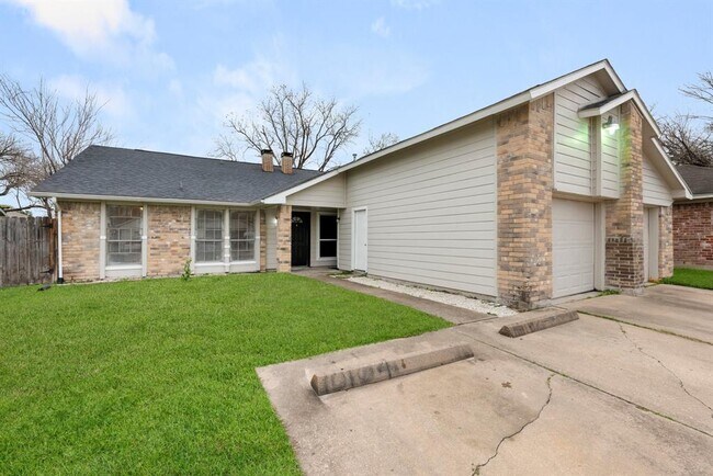 Building Photo - 10164 Inwood Hollow Ln