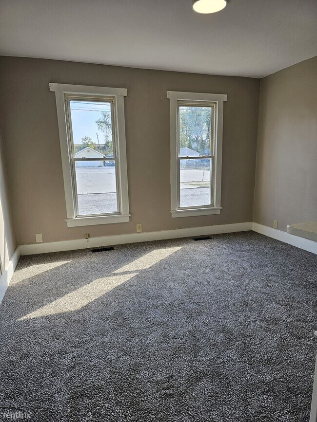 Building Photo - 3 br, 1 bath House - 196 Wilson St