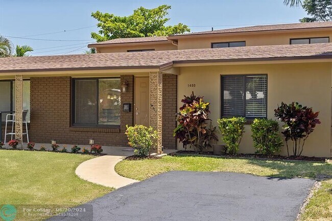 Foto del edificio - 1400 NE 22nd St