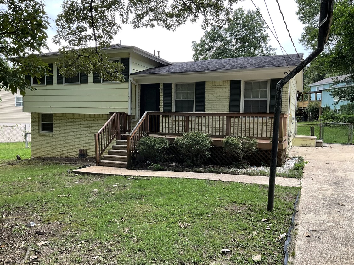 Primary Photo - 1436 3rd Pl NW