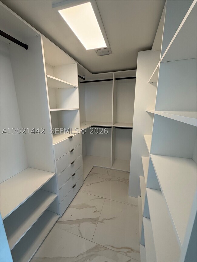 Building Photo - 7350 SW 89th St