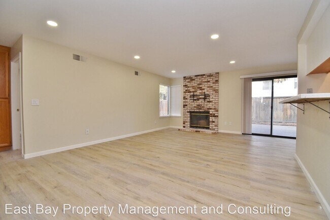 Building Photo - 2 br, 2 bath House - 38739 Huntington Cir.