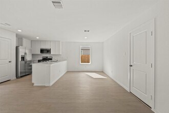 Building Photo - 3094 Mallorca Dr