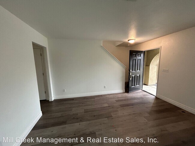 Building Photo - 4 br, 2.5 bath House - 4448 W Rialto