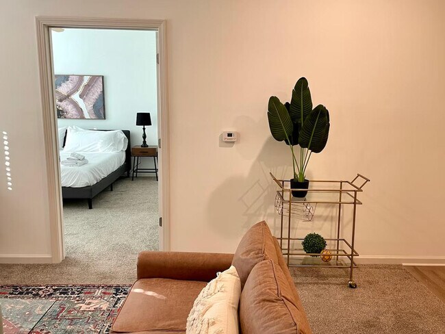 Foto del edificio - 8251 Windsor Hill Blvd