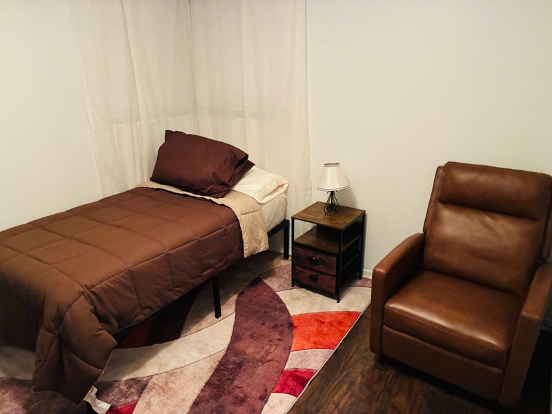 Photo - 6107 Rockbridge Rd SW (Stone Mountain, GA)