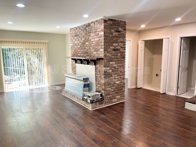 Foto del edificio - 5435 Winstead Ct SW