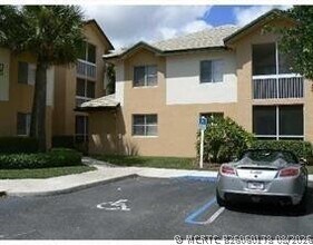 Building Photo - 9933 Westview Dr