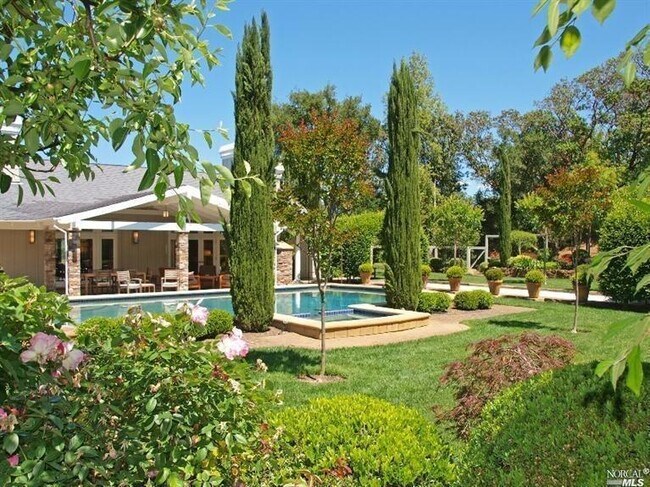 Foto del edificio - 755 Canyon Rd