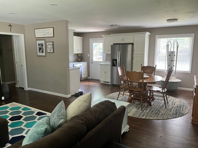Foto del edificio - Charming 3BR/2BA house