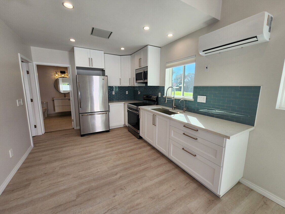 Foto principal - 11165 Hershey St