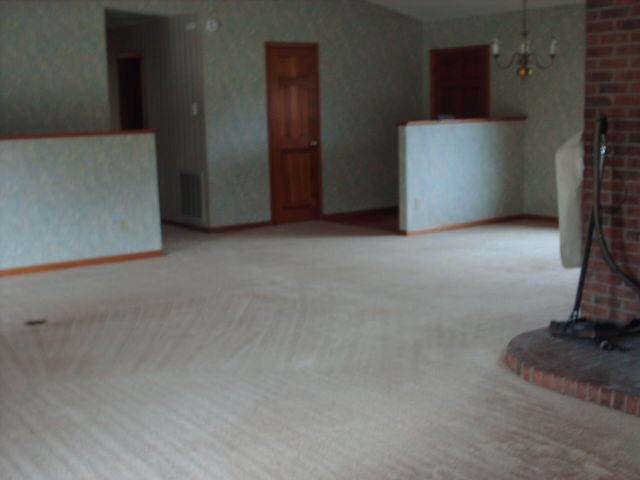 Building Photo - Lovely Brick Home in Country Setting