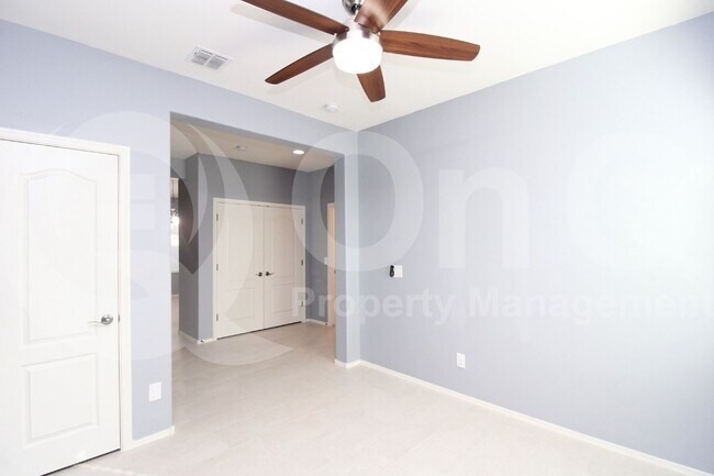 Building Photo - 2767 E Mews Rd