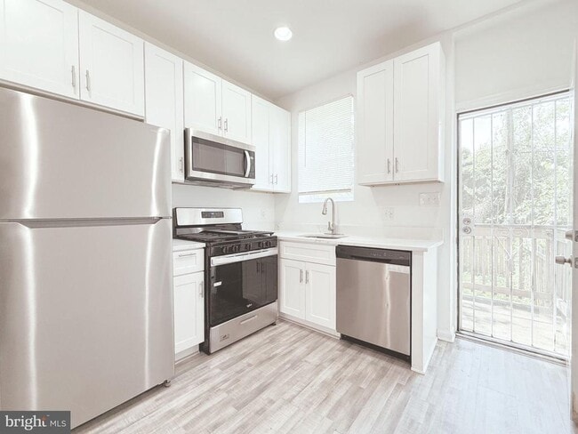 Foto del edificio - 812 N Payson St