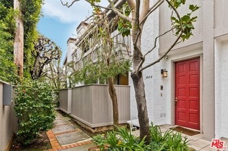 Building Photo - 1013 21st St