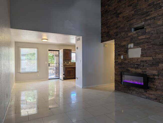 Building Photo - 14001 Jason Crandall Dr