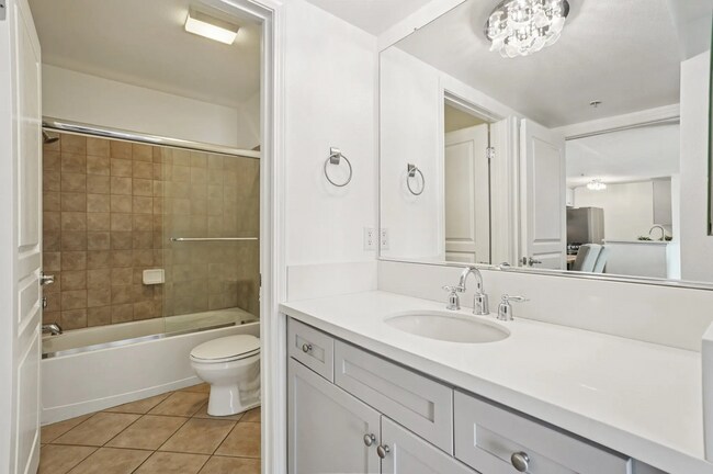 Foto del edificio - 7320 Hawthorn Ave
