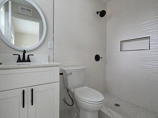 Foto del edificio - 3128 Bay St