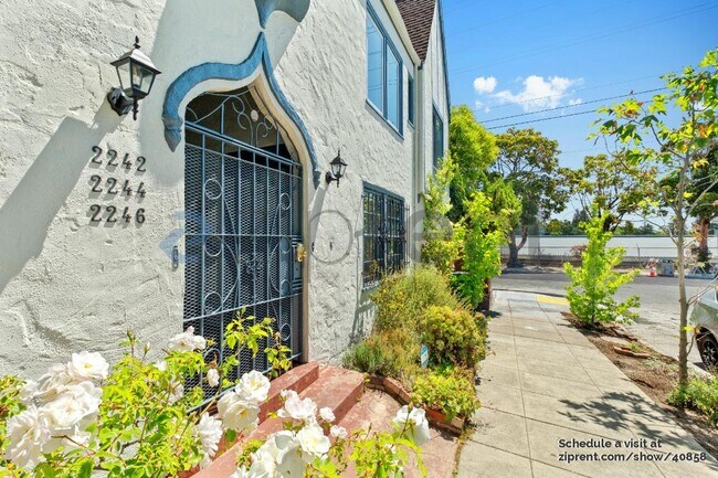 Foto del edificio - 2242 E 32nd St