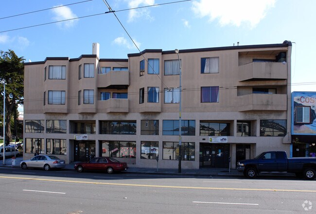 Building Photo - 4377 Mission St