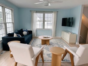 Building Photo - 65 What Cheer Rd Building Photo - 65 What Cheer Rd