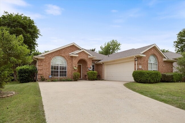 Building Photo - 1023 High Cotton Ln