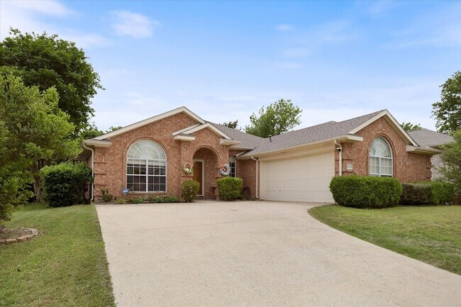 Foto del edificio - 1023 High Cotton Ln