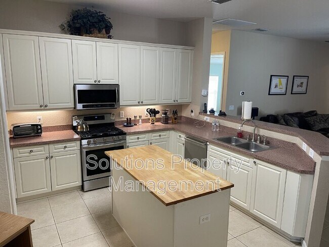 Foto del edificio - 4858 Chastain Dr