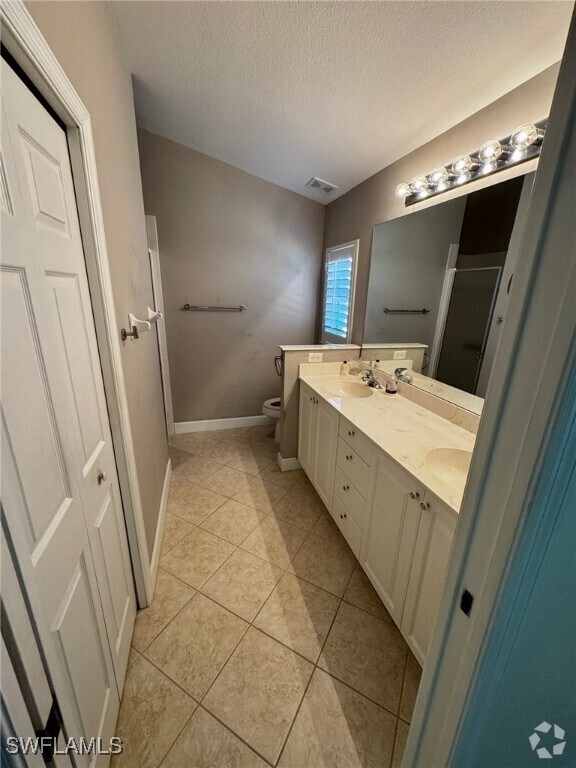 Building Photo - 5939 Northridge Dr