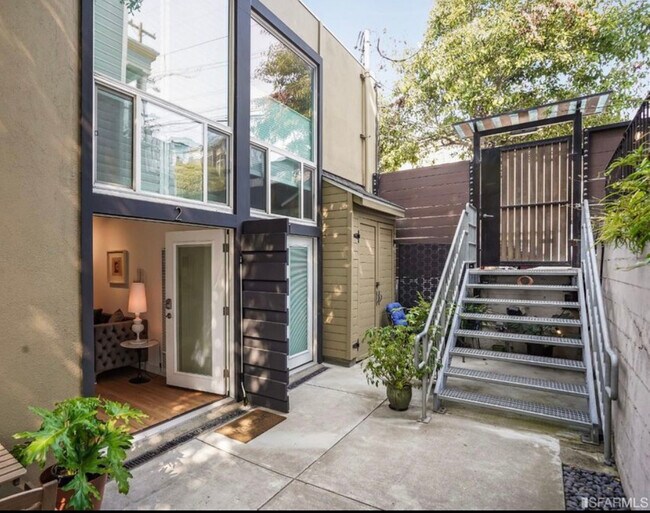 entrance to loft - 1395 Lyon St