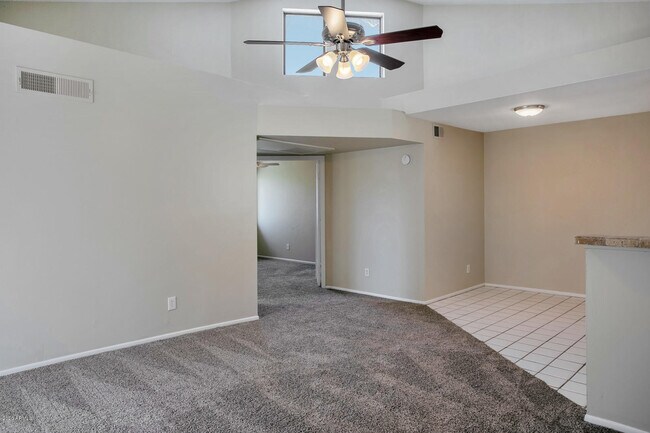 Foto del edificio - 16402 N 31st St