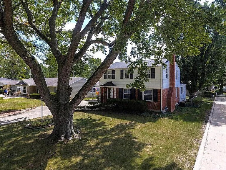 1939 Riverview Ave, Decatur, IL 62522 House Rental in Decatur, IL