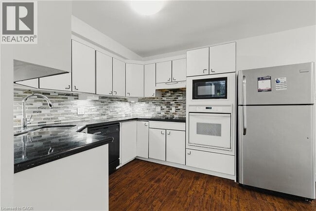 Building Photo - 310 Southill Dr