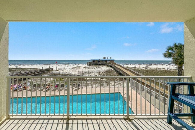 Foto del edificio - 409 E Beach Blvd