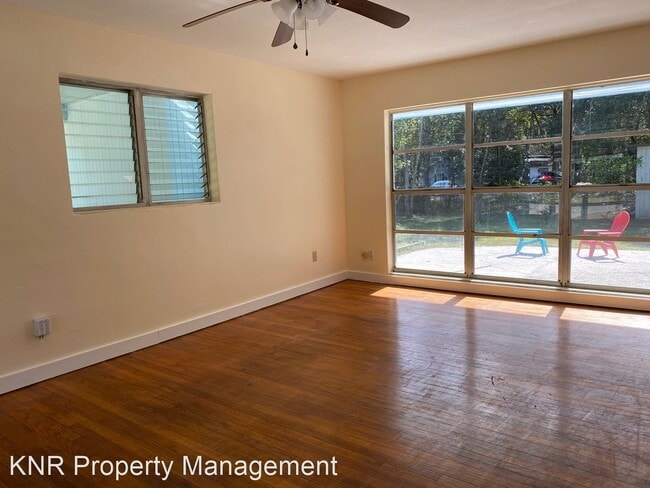 Building Photo - 4 br, 2 bath House - 1115 NE 5th Ave