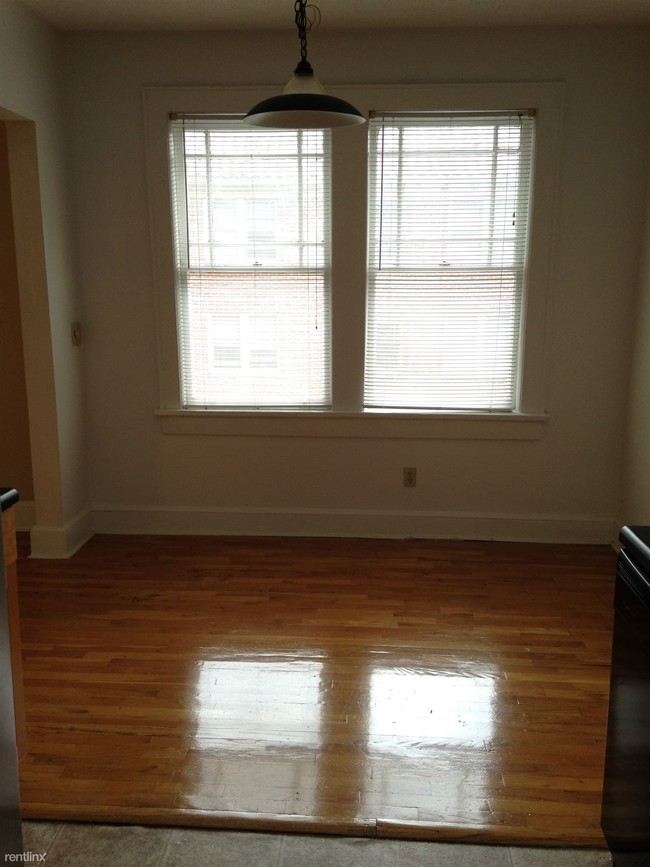 Building Photo - 2 br, 1 bath Apartment - Highland Oaks 800-15