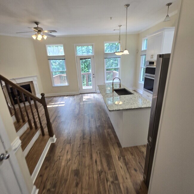 Photo - 5 Bedroom and 4.5 Baths. This home has it ...