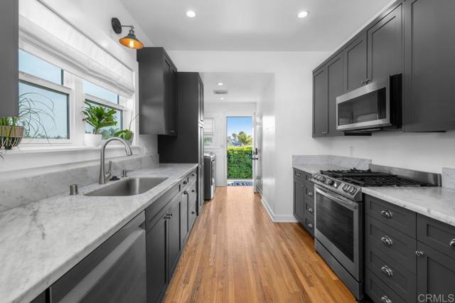 Foto del edificio - 4393 Georgia St