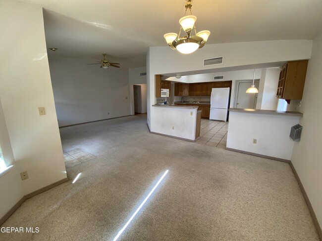 Building Photo - 7283 Luz De Paseo Ct